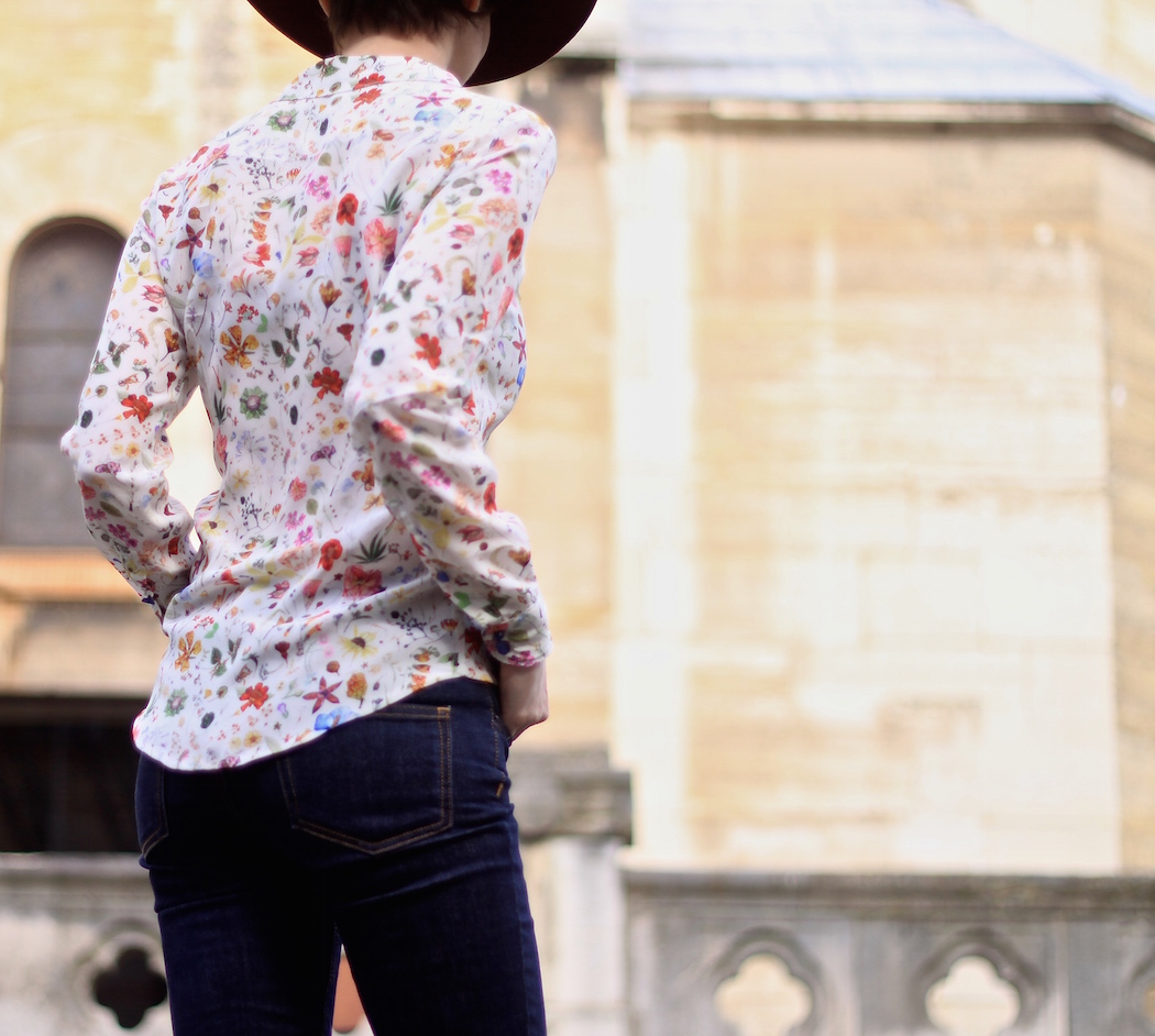 You are currently viewing Chemise #5 : Aime comme Madame en soie Liberty